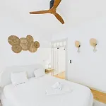 Bright 2br W/ Office Space - Alfama Charm | By Airnest Lisboa