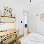 Bright 2br W/ Office Space - Alfama Charm | By Airnest Lisboa