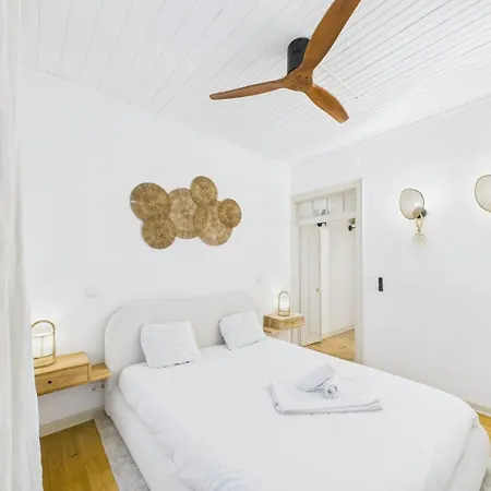Apartmán Bright 2br W/ Office Space - Alfama Charm | By Airnest *