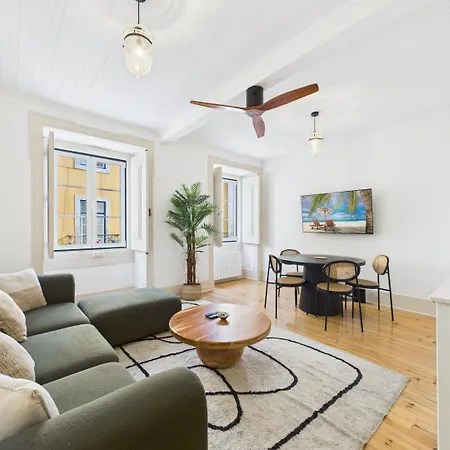 Apartmán Bright 2br W/ Office Space - Alfama Charm | By Airnest Lisboa